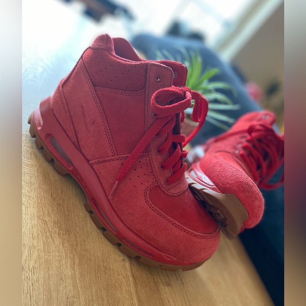 Nike ACG Goadome Boots Red Suede - 6Y